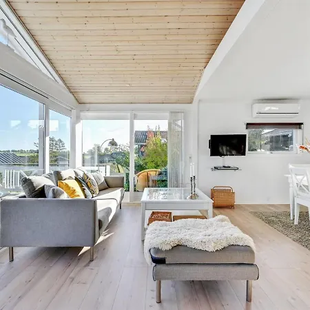 Holiday home Holiday Elfrede - 600m From The Sea In Funen By Interhome