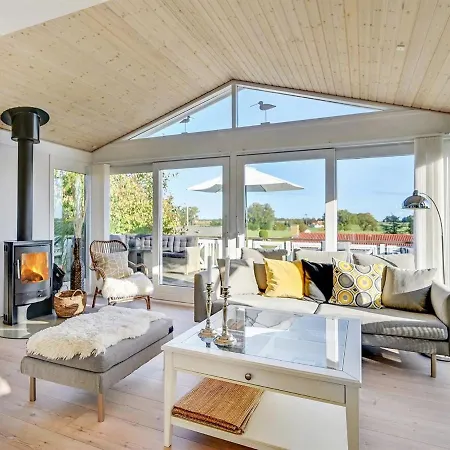 Holiday Elfrede - 600m From The Sea In Funen By Interhome Holiday home Kerteminde