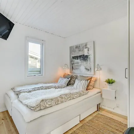 Holiday home Holiday Elfrede - 600m From The Sea In Funen By Interhome