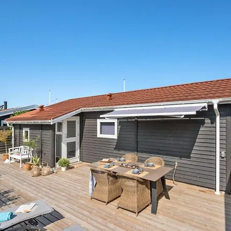 Holiday home Holiday Elfrede - 600m From The Sea In Funen By Interhome