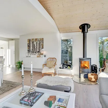Holiday Elfrede - 600m From The Sea In Funen By Interhome Holiday home