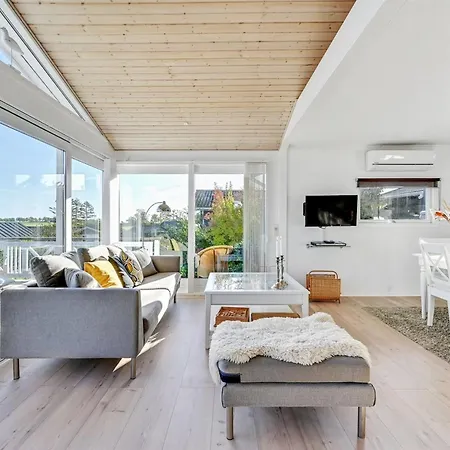 Elfrede - 600m From The Sea By Interhome